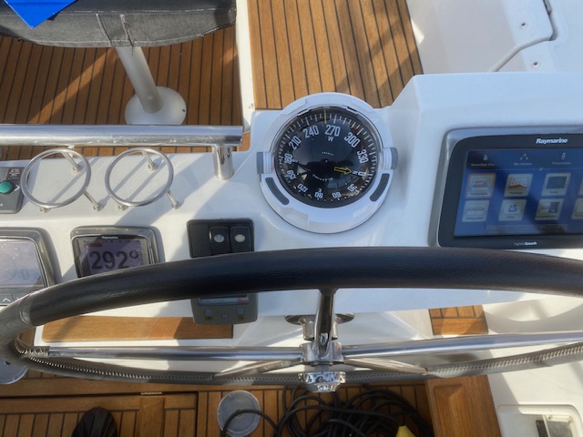 slider 11 Beneteau Sense 46